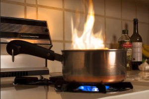 A tűzoltóság éves statisztikáiból tudjuk, hogy a lakástűz szempontjából leginkább érintett helyiség a konyha.