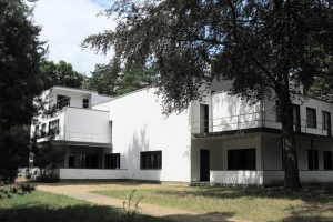Bauhaus építészet.