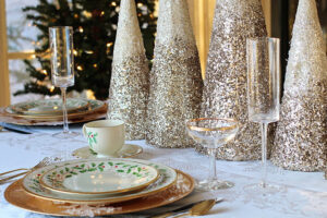 Az ünnepi asztalnak ugyanúgy régi a hagyománya, mint a karácsonyfának.